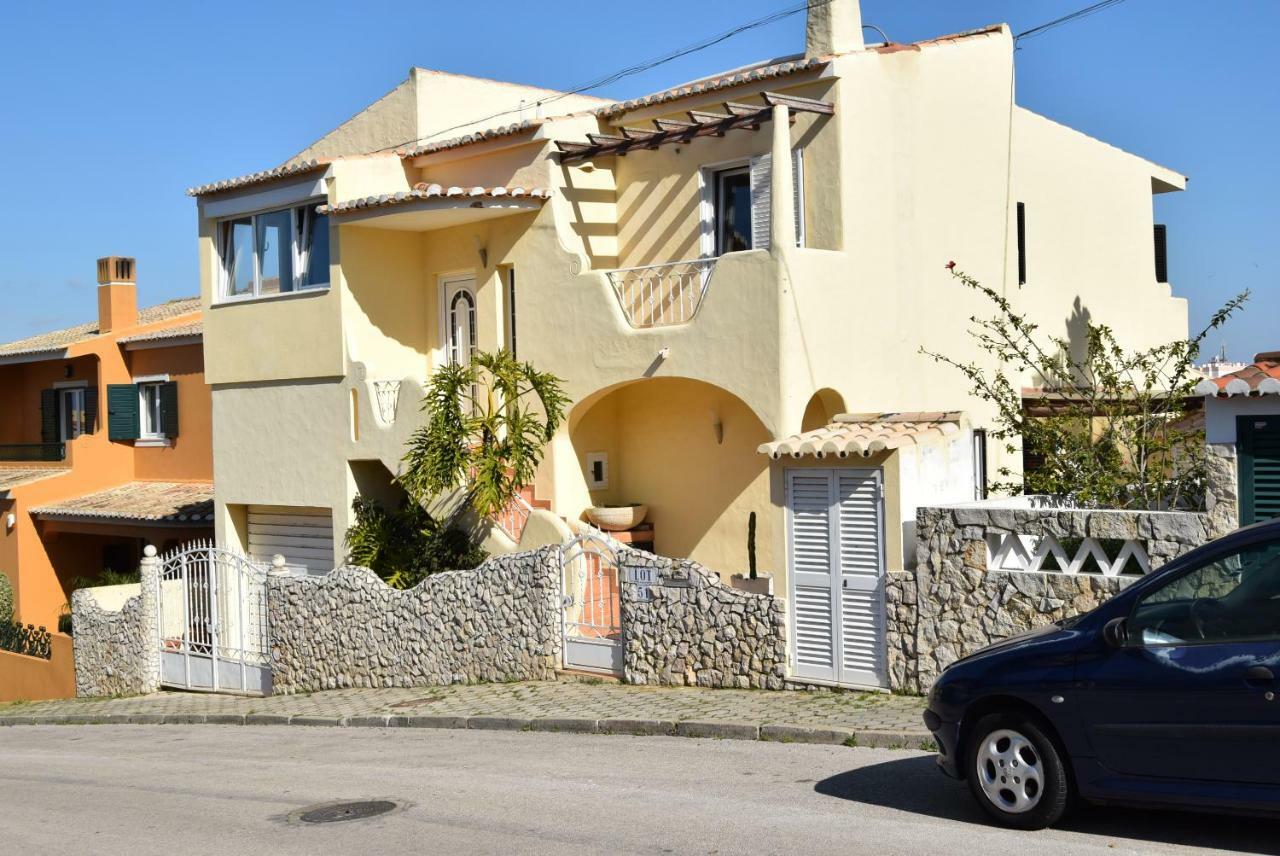 Hotel Family House à Lagos Extérieur photo